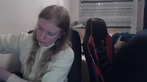 JenisAndPeter online show from November 2025 07:14:02 PM