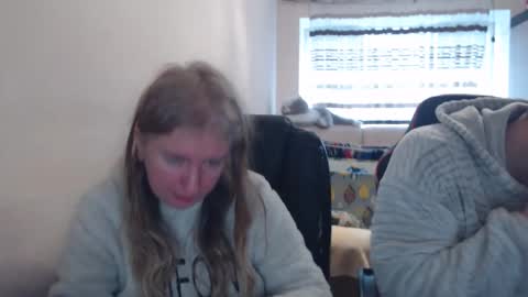 JenisAndPeter online show from February 2026 07:32:02 AM