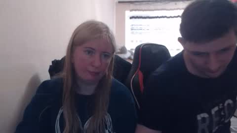 Snapshot of jenisandpeter chatting on April 2026 05:22:02 PM JenisAndPeter online show from April 2026 05:22:02 PM