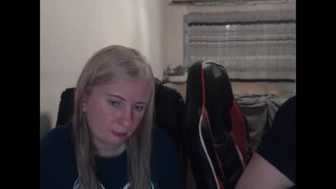 Snapshot of jenisandpeter chatting on April 2026 05:41:02 PM JenisAndPeter online show from April 2026 05:41:02 PM