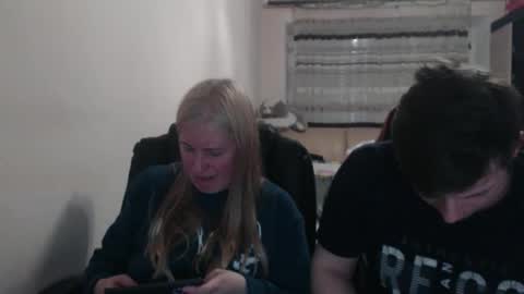 Snapshot of jenisandpeter chatting on April 2026 06:47:01 PM JenisAndPeter online show from April 2026 06:47:01 PM