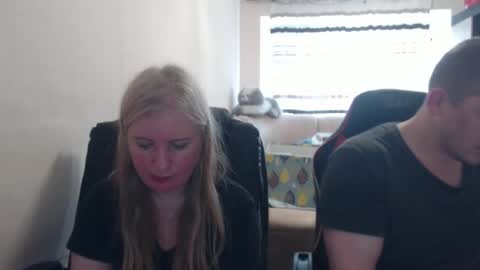 Snapshot of jenisandpeter chatting on May 2026 04:13:01 PM JenisAndPeter online show from May 2026 04:13:01 PM