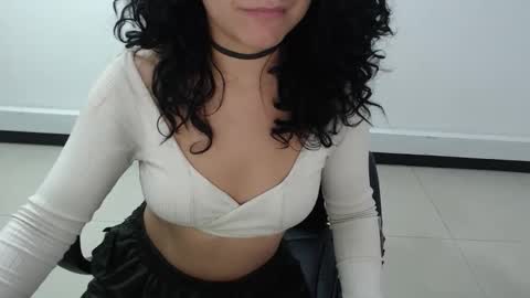 jenn online show from January 2026 05:15:01 PM