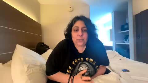  Dragon Queen. Be my Dragon --  and  online show from October 2025 12:31:02 AM