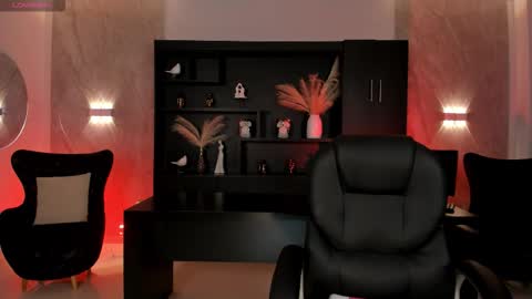 Jenna Olson  online show from September 2025 03:39:02 PM