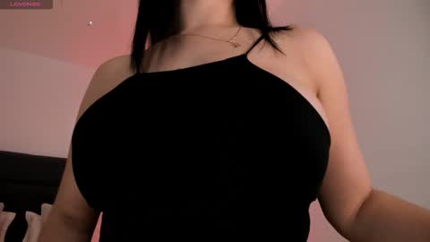 Jenna Olson  online show from December 2025 06:25:02 PM