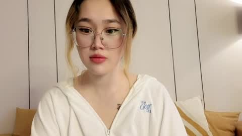 Snapshot of jennatyan chatting on May 2026 05:34:02 AM JENNA online show from May 2026 05:34:02 AM