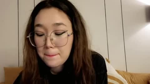 Snapshot of jennatyan chatting on May 2026 05:25:01 AM JENNA online show from May 2026 05:25:01 AM