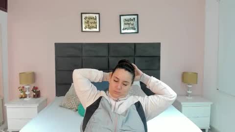 jenner_madison online show from December 2025 11:06:02 AM