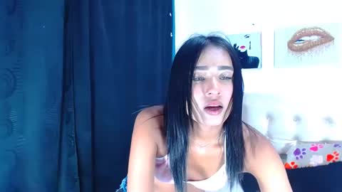 Snapshot of jenng18 chatting on December 2024 04:44:01 AM jenn online show from December 2024 04:44:01 AM