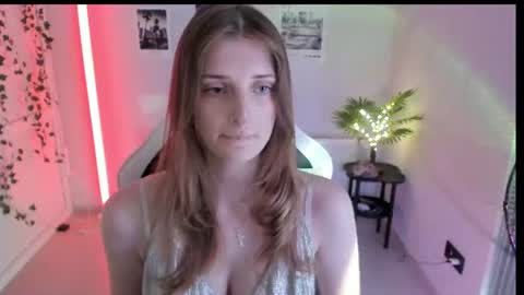 Snapshot of jenniestar chatting on July 2026 12:33:01 PM Karla online show from July 2026 12:33:01 PM