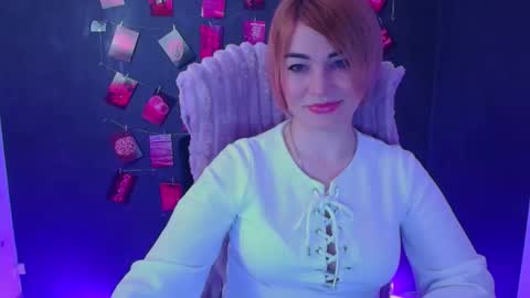 Snapshot of jennifer_cuttie chatting on April 2026 05:54:02 AM Jennifer online show from April 2026 05:54:02 AM