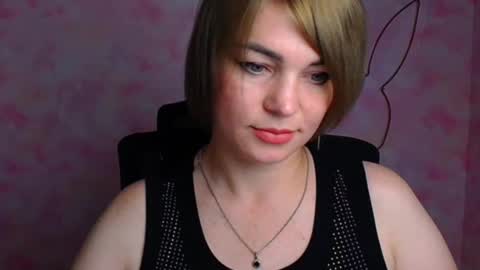 Snapshot of jennifer_cuttie chatting on June 2026 06:18:02 AM Jennifer online show from June 2026 06:18:02 AM