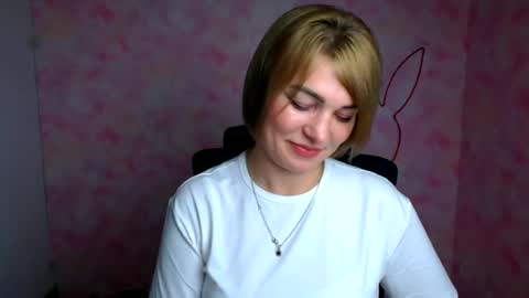 Snapshot of jennifer_cuttie chatting on June 2026 06:29:01 AM Jennifer online show from June 2026 06:29:01 AM