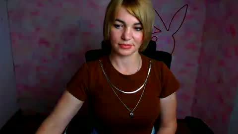 Snapshot of jennifer_cuttie chatting on July 2026 06:52:01 AM Jennifer online show from July 2026 06:52:01 AM