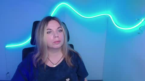 Jennifer online show from September 2025 06:20:02 PM