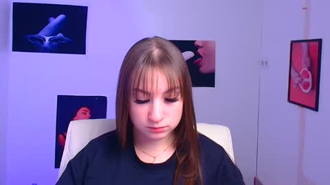 Jennifer online show from December 2024 06:33:02 AM