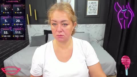 Snapshot of jenniferlight chatting on December 2024 08:09:01 PM Jennifer online show from December 2024 08:09:01 PM