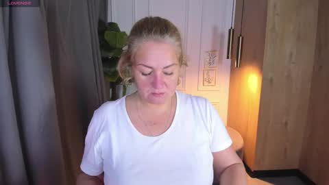Snapshot of jenniferlight chatting on October 2025 03:00:02 PM Jennifer online show from October 2025 03:00:02 PM