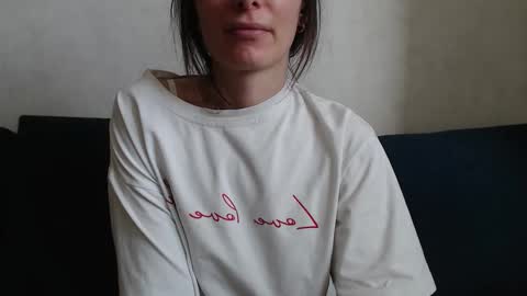 Jenny online show from October 2025 08:15:02 AM