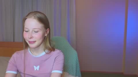 Snapshot of jenny_angelok chatting on December 2024 01:01:02 PM Next broadcast on December 05 subject to change online show from December 2024 01:01:02 PM