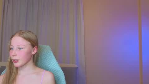 Snapshot of jenny_angelok chatting on January 2025 02:17:02 PM Next broadcast on December 05 subject to change online show from January 2025 02:17:02 PM