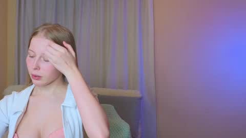 Snapshot of jenny_angelok chatting on January 2025 03:20:01 PM Next broadcast on December 05 subject to change online show from January 2025 03:20:01 PM