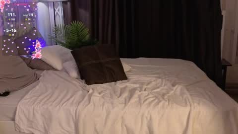 jenny_bunny_ online show from April 2026 06:19:01 AM