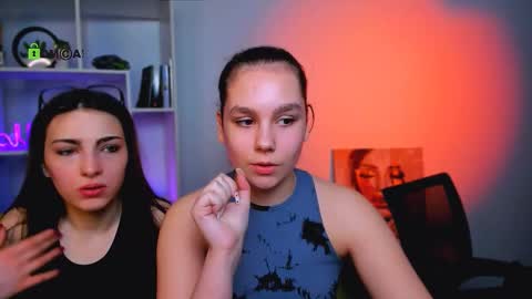 Snapshot of jenny_donne chatting on March 2026 06:08:01 AM jenny_donne online show from March 2026 06:08:01 AM