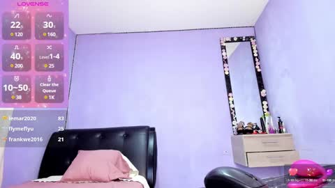 Snapshot of jenny_evans82 chatting on January 2025 04:26:01 AM jenny online show from January 2025 04:26:01 AM