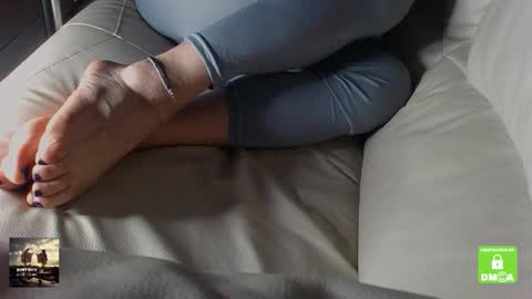 Snapshot of jenny_fighterfeet chatting on March 2025 10:42:01 PM Jenny online show from March 2025 10:42:01 PM