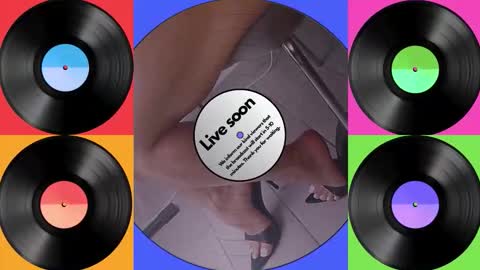 Snapshot of jenny_fighterfeet chatting on November 2025 02:45:02 PM Jenny online show from November 2025 02:45:02 PM