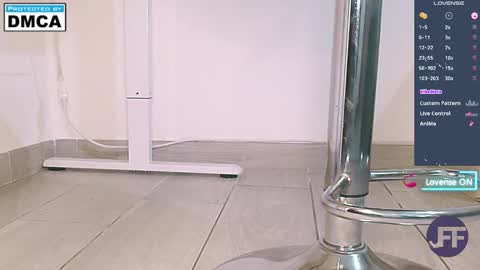 Snapshot of jenny_fighterfeet chatting on November 2025 03:44:01 PM Jenny online show from November 2025 03:44:01 PM