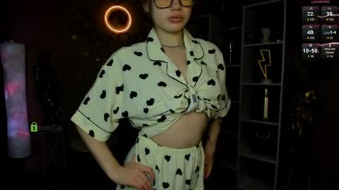 Jenny online show from April 2026 07:43:01 PM