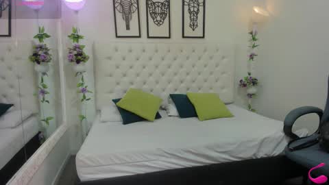 jenny_stark online show from October 2025 06:18:01 PM