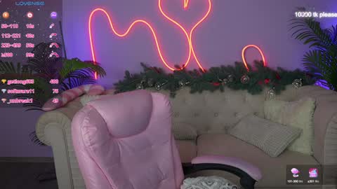 Snapshot of jennyyluv chatting on January 2025 05:43:02 AM JENNY online show from January 2025 05:43:02 AM