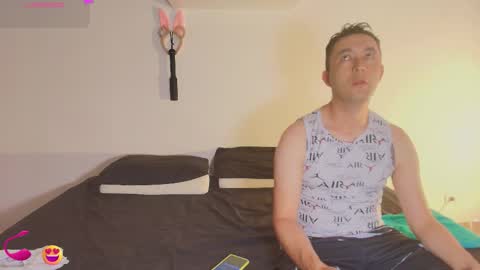 Jeremmyandstacy online show from February 2026 05:24:01 PM