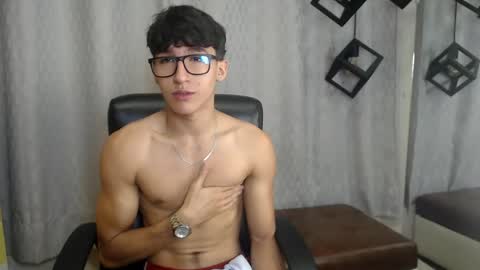Snapshot of jeremy_job chatting on June 2026 11:35:01 AM Jeremy online show from June 2026 11:35:01 AM
