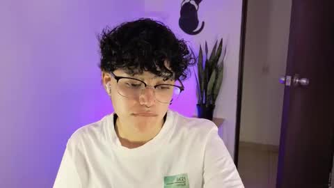 Snapshot of jeroharper chatting on March 2026 09:42:01 PM Jero Harper online show from March 2026 09:42:01 PM