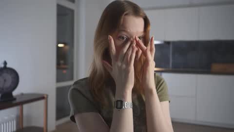 Molly online show from November 2025 03:11:02 PM