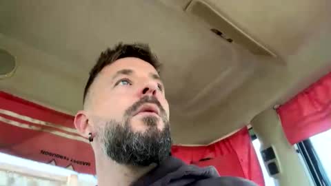 jesaj online show from January 2026 10:31:01 AM