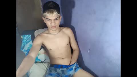 Snapshot of jesshot_bigcock chatting on February 2026 03:59:01 PM jesshot_bigcock online show from February 2026 03:59:01 PM