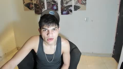 Snapshot of jesshot_bigcock chatting on February 2026 04:42:02 AM jesshot_bigcock online show from February 2026 04:42:02 AM