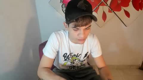 Snapshot of jesshot_bigcock chatting on March 2026 03:34:01 AM jesshot_bigcock online show from March 2026 03:34:01 AM