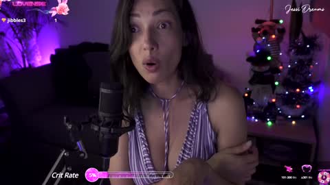 Snapshot of jessi_dreams chatting on December 2024 03:51:02 AM Jessica Gomez online show from December 2024 03:51:02 AM