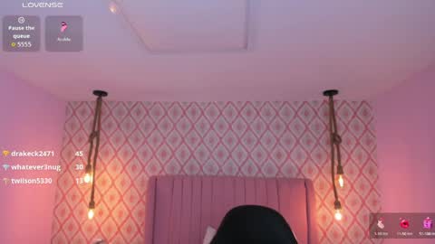  J E S S I  online show from April 2026 06:19:01 AM