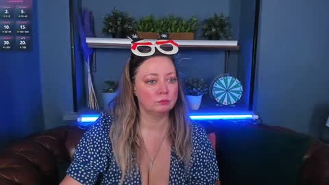 Snapshot of jessica_foxie chatting on December 2024 11:53:01 AM Jessica online show from December 2024 11:53:01 AM