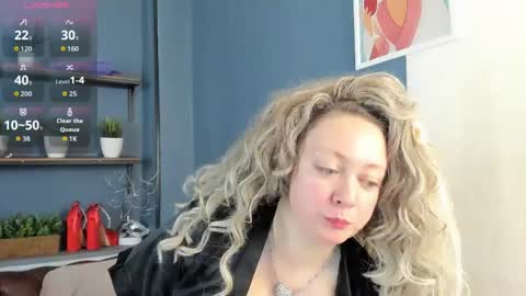 Snapshot of jessica_foxie chatting on May 2026 12:32:01 PM Jessica online show from May 2026 12:32:01 PM