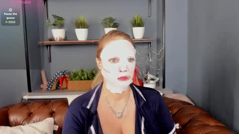 Snapshot of jessica_foxie chatting on May 2026 09:50:02 AM Jessica online show from May 2026 09:50:02 AM