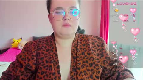 Snapshot of jessica_joy_ chatting on June 2026 06:22:01 AM Natalia online show from June 2026 06:22:01 AM